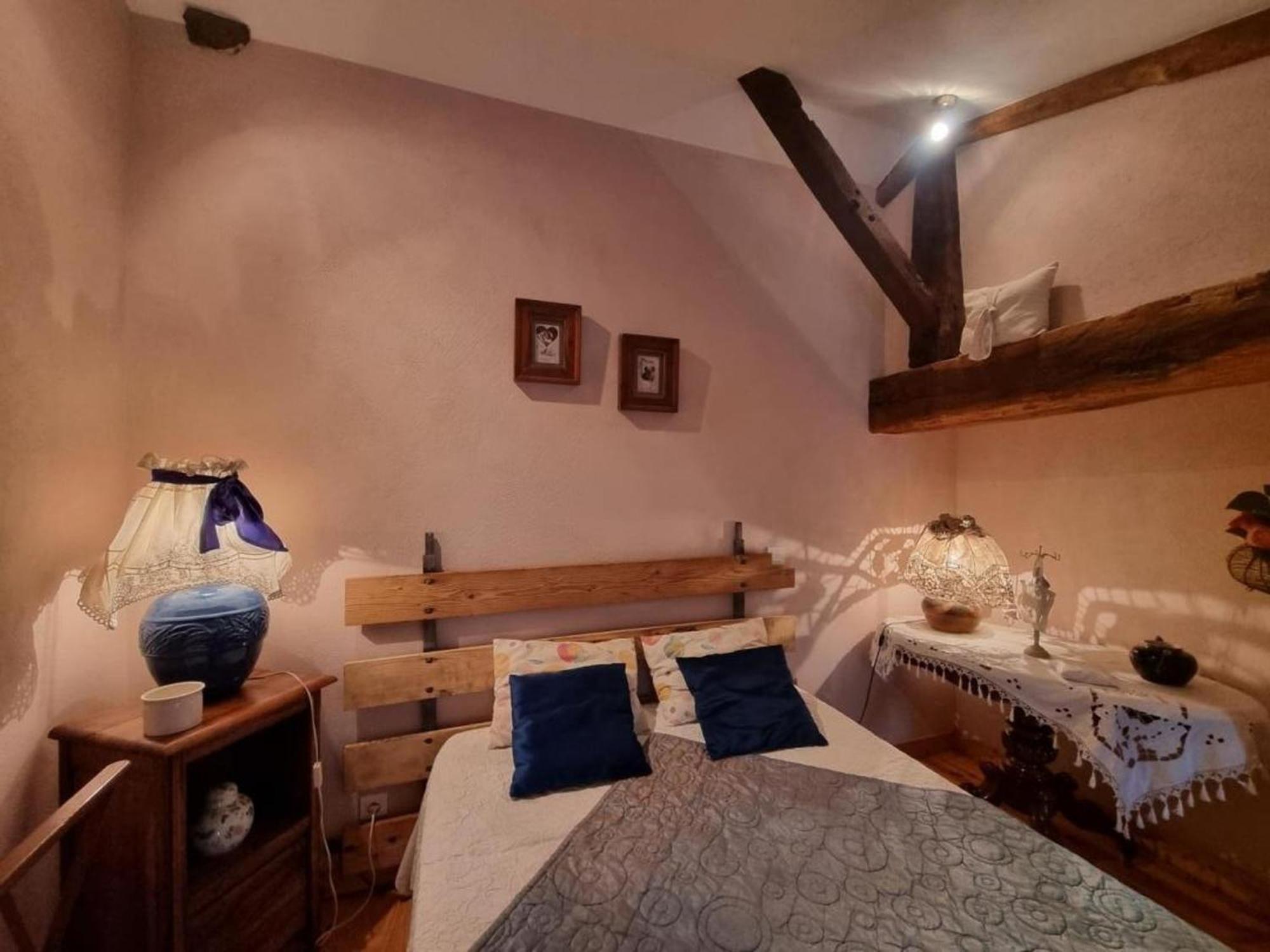 Gite Charmant Avec Jardin Privatif, Proche Sites Historiques Et Activites De Plein Air - Fr-1-496-183 Cuinzier Exterior foto